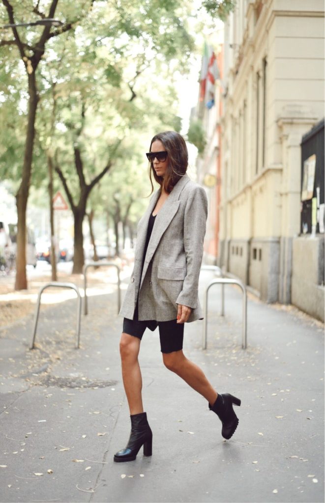 Visuel Femme en boot, Veste et Short Cycliste - Tendances 2019 - Article de blog ordinari.shop